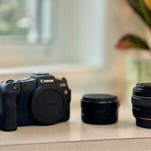 📷 Canon EOS RP Full-Frame Camera Bundle